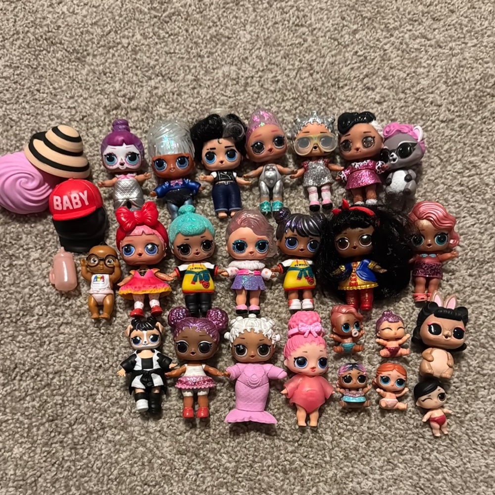 L.O.L. Surprise! Dolls Collection - 23 dolls for 15$ fully dressed